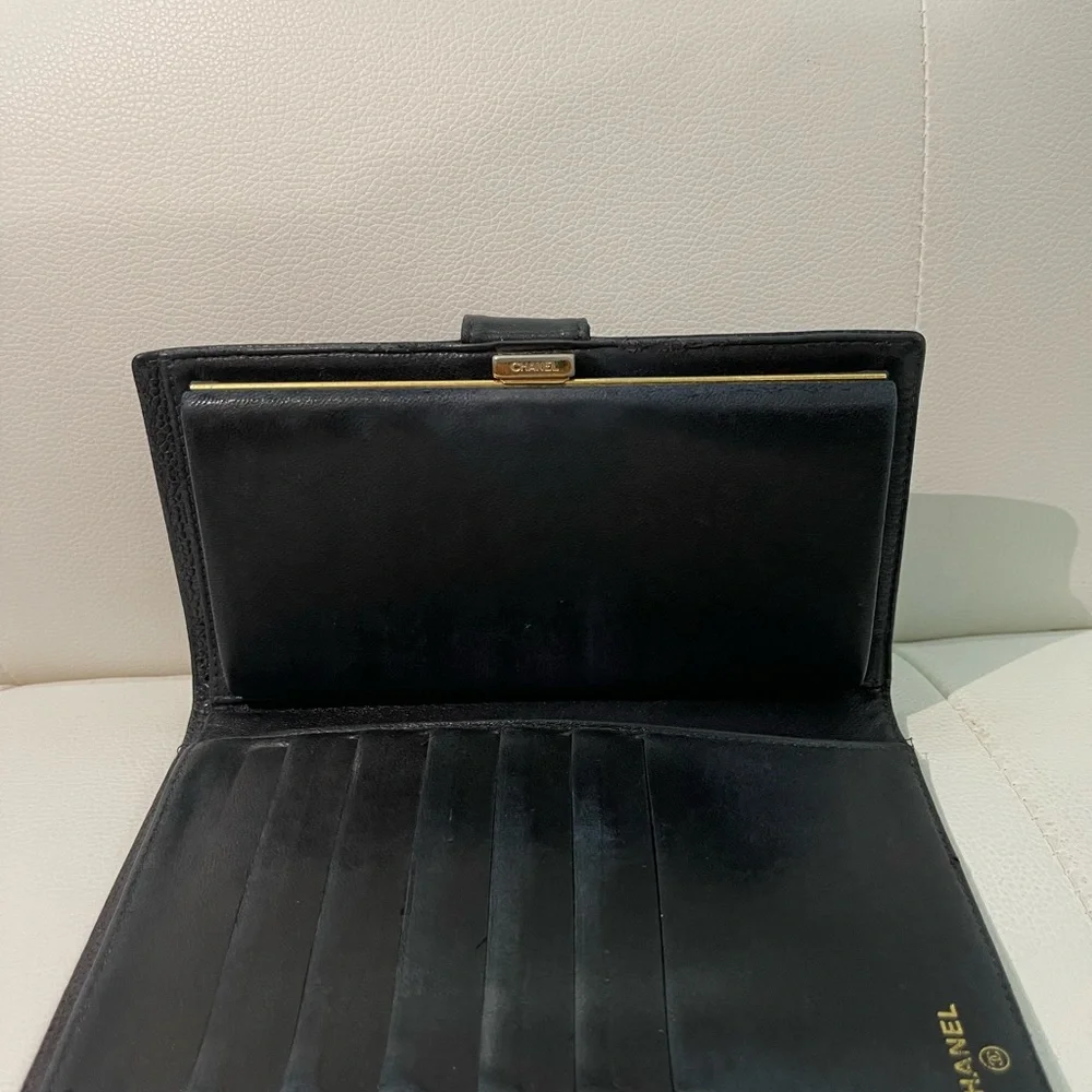 Authentic CHANEL Long Caviar Leather CC Bifold Flap Wallet - Picture 8 of 13